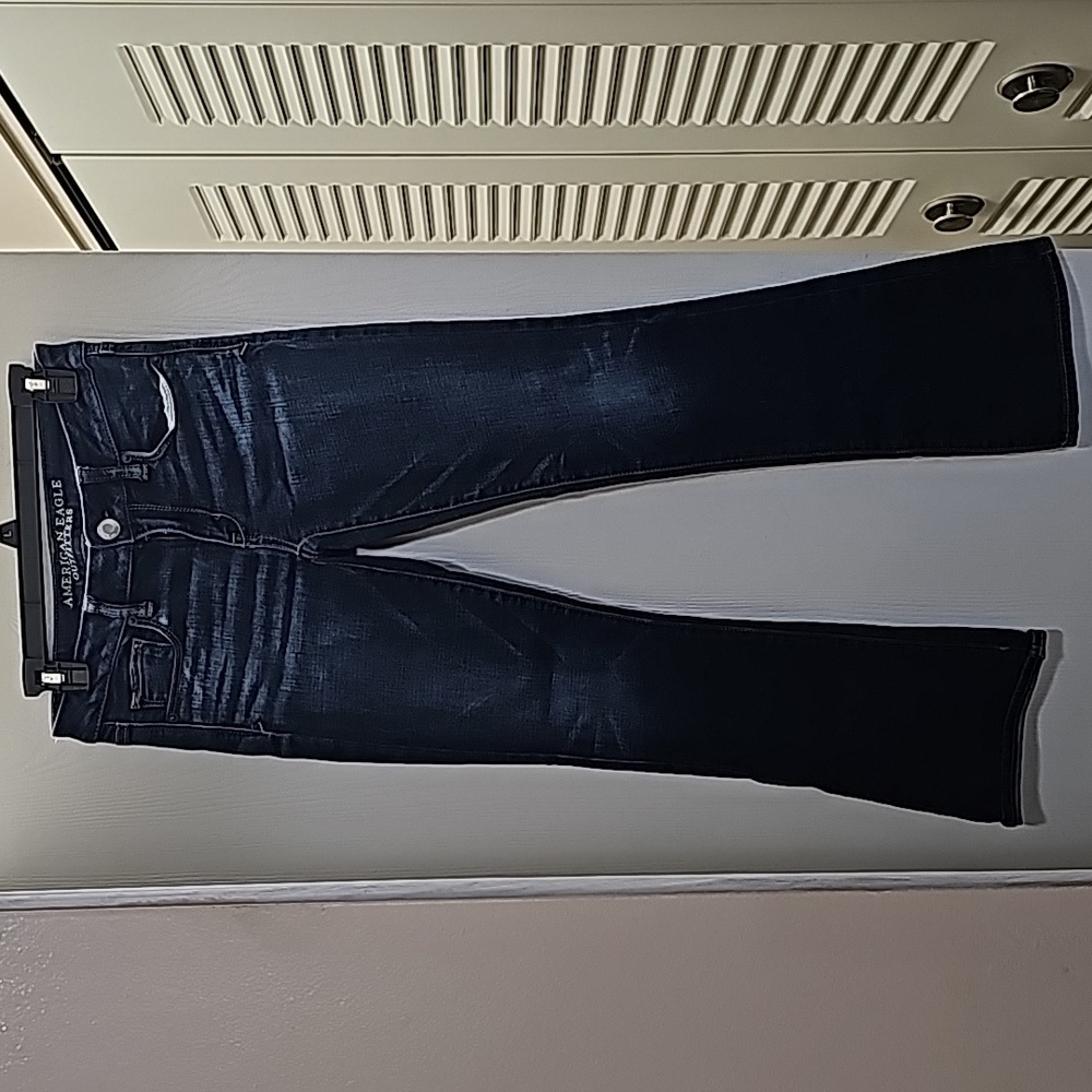 American Eagle skinny kick jeans size 4 in short